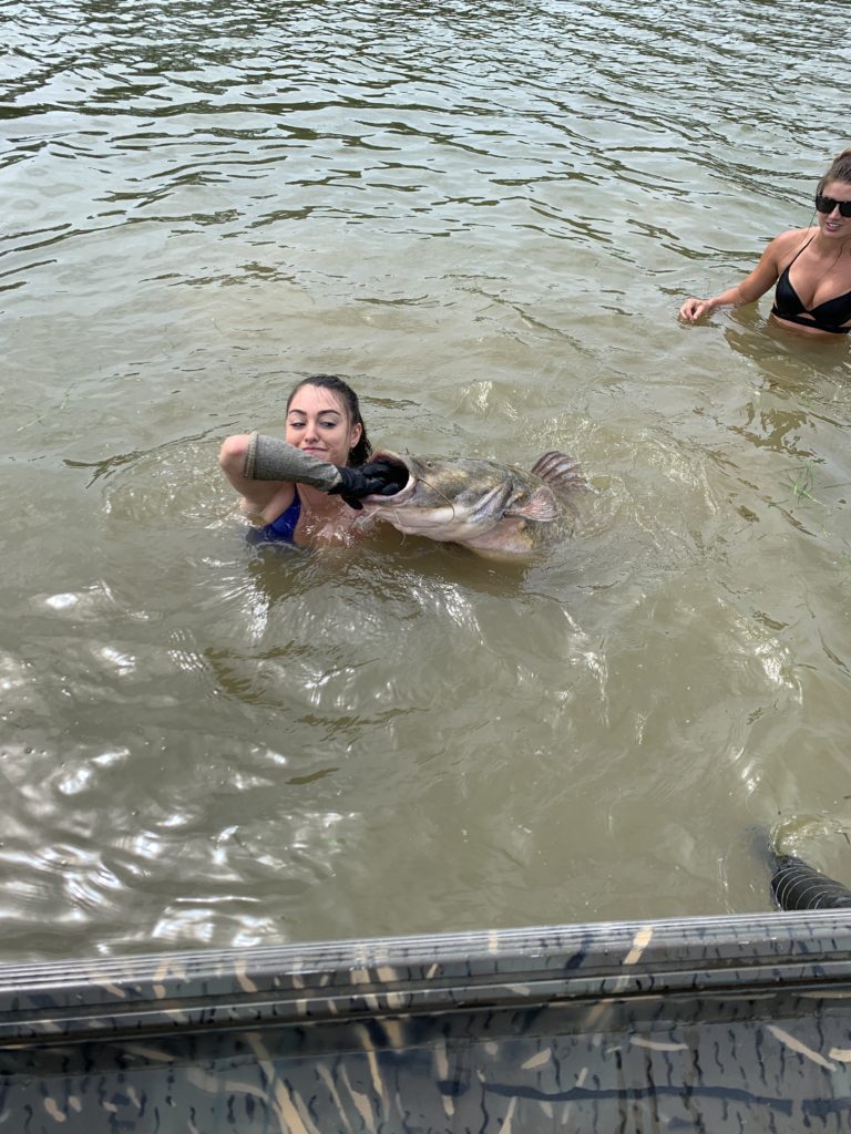 Saltwater Hillbilly Hand-Fishing : r/Fishing