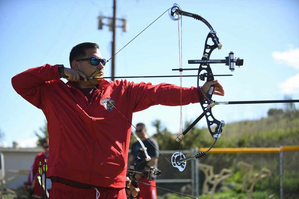 marines, bows, bowhunting