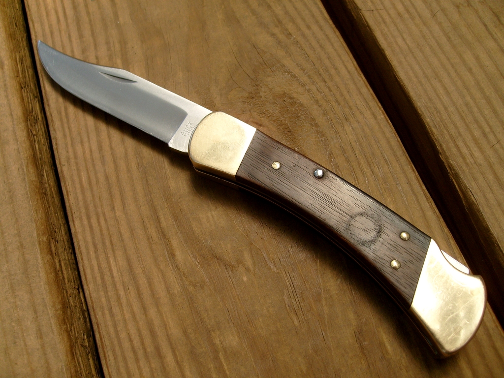 5 Popular Military Knives That Are Also Great Hunting Knives