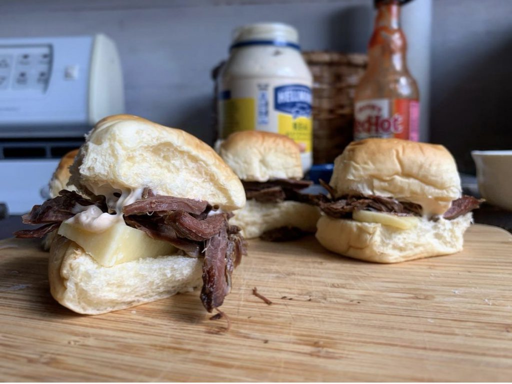 pulled venison roast sliders