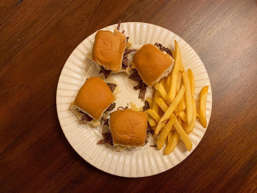 pulled venison roast sliders