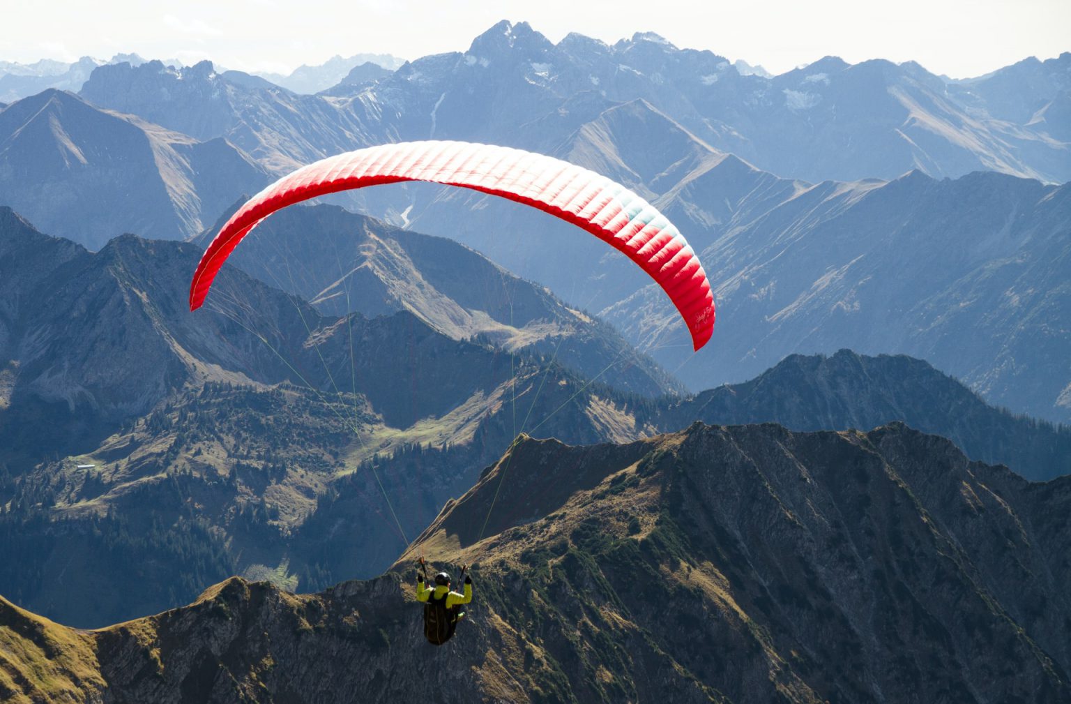 7 Best Places in the US To Go Paragliding and Hang Gliding