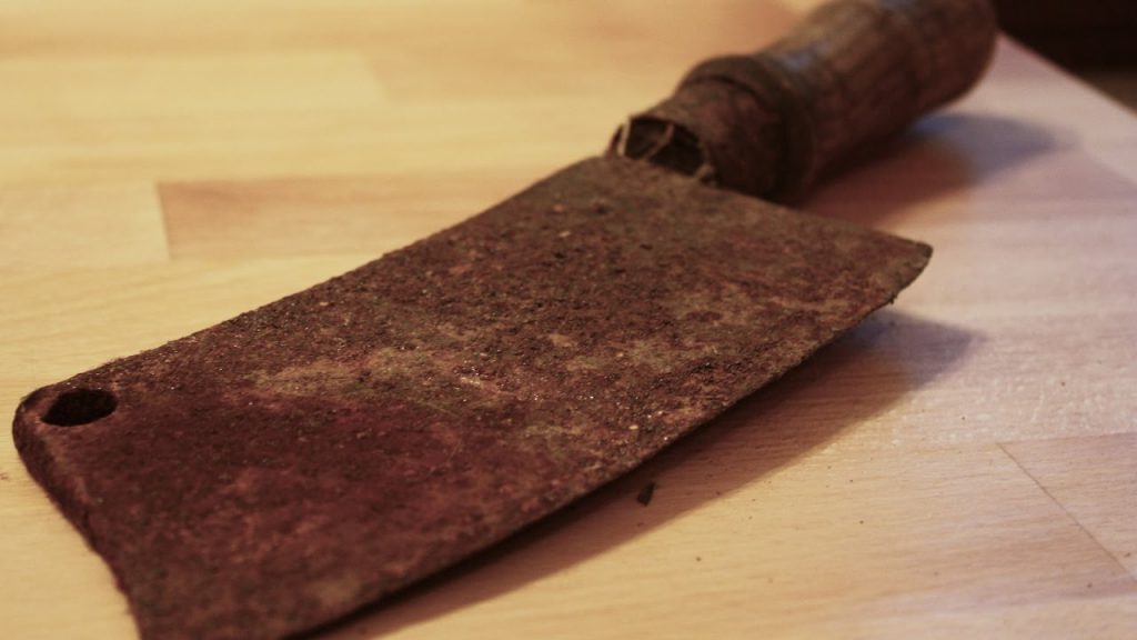 corroded knife steel