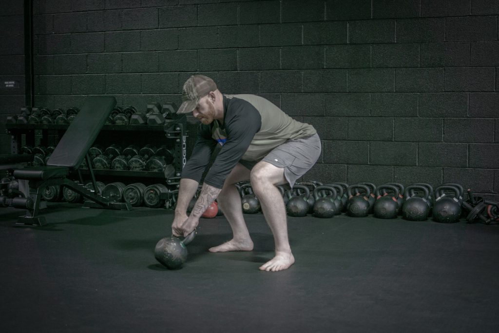 kettlebells hinge position