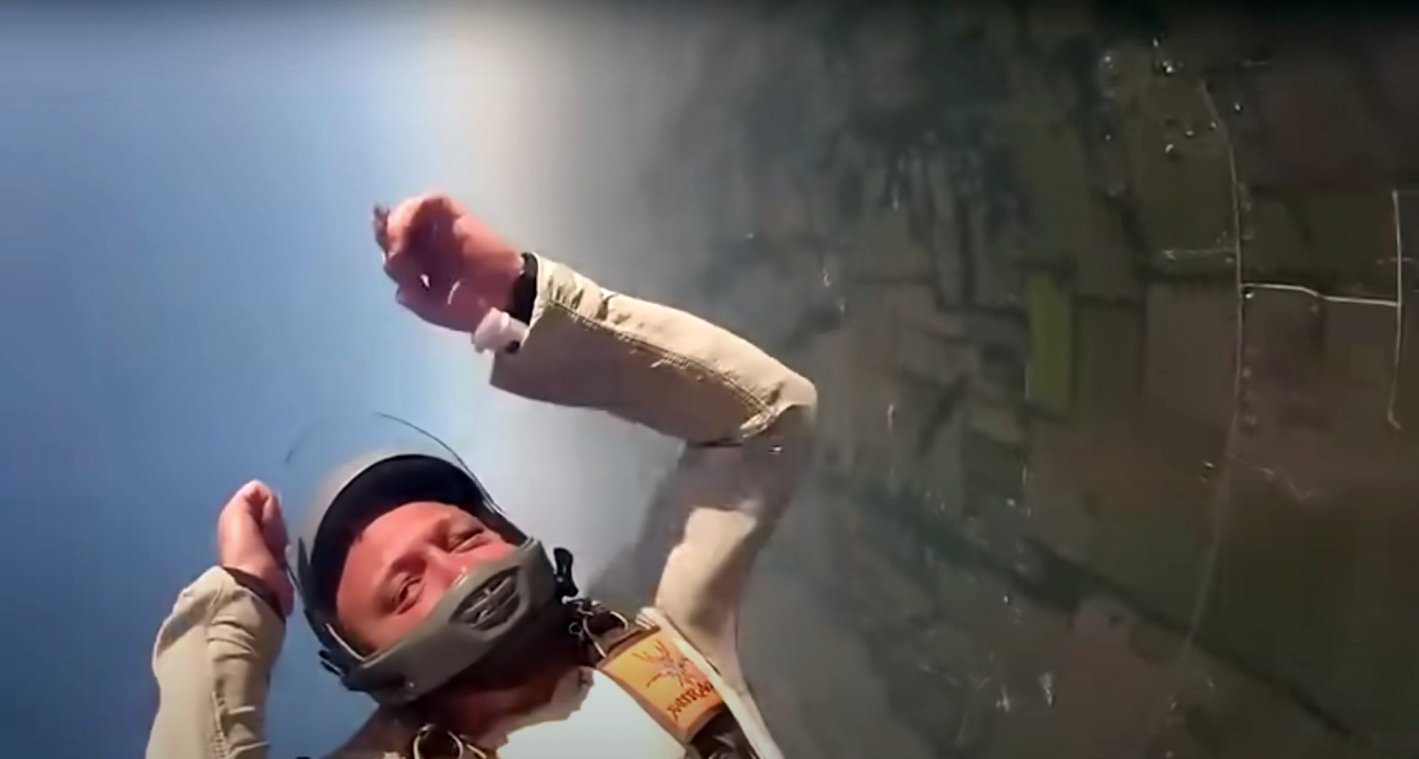 Wild Skydiver Rescue Instructor Pulls Unconscious Mans Chute