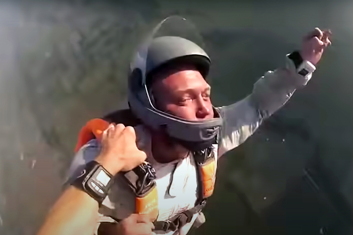 Wild Skydiver Rescue Instructor Pulls Unconscious Mans Chute