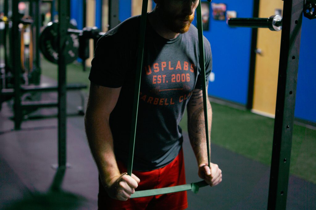 tricep resistance band training for building muscle mass