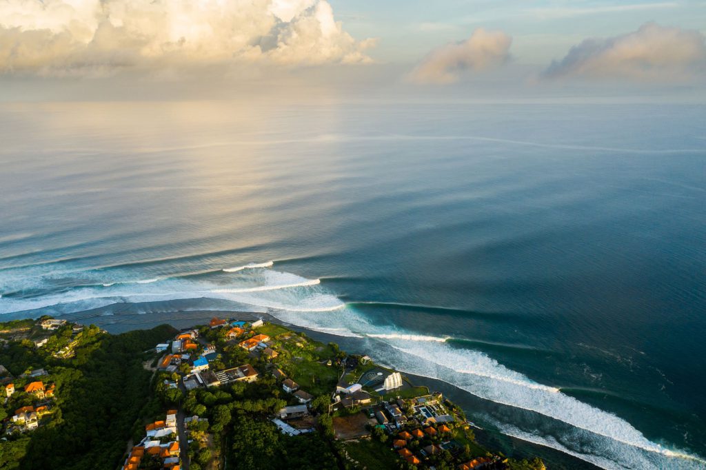 bukit peninsula bali surfing