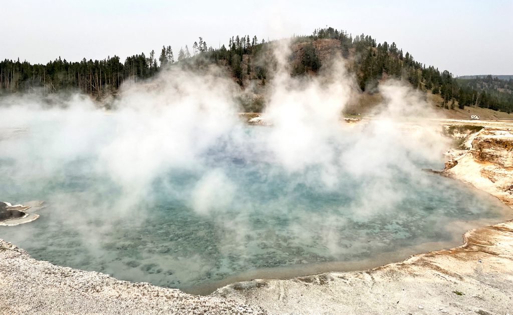 spring in yellowstone national park