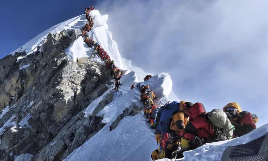 mount everest summit jam mountain climbing