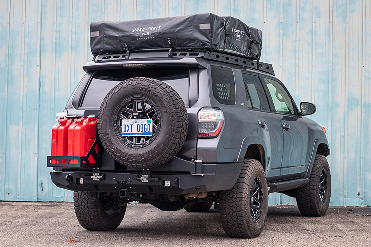 Victory 4x4 created a useful dual jerry can carrier allowing owners to carry two fuel cans on their vehicle. 