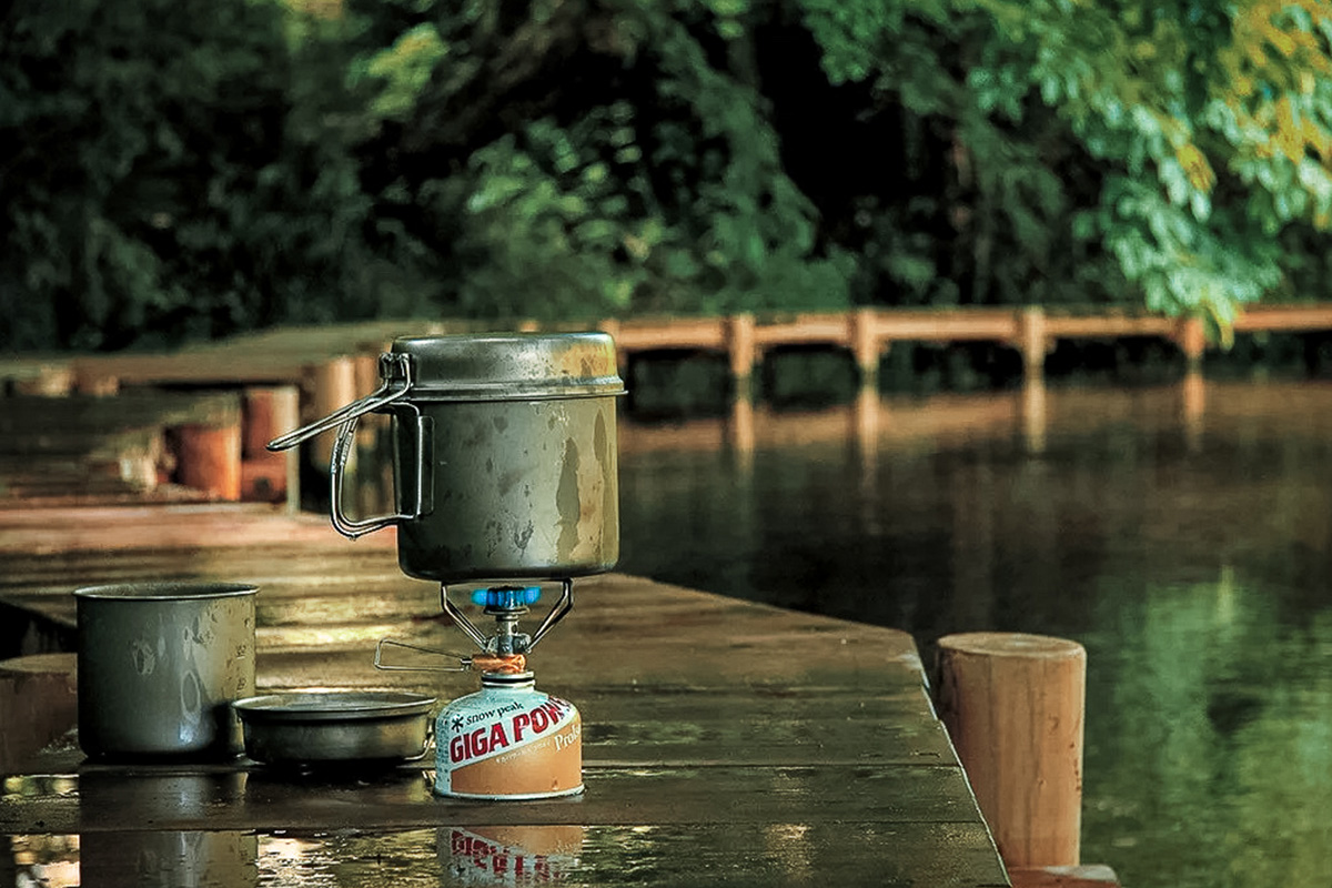 Sometimes all you need is a small pot to boil water. In a pinch, it can double as a bowl in a campfire cooking kit.