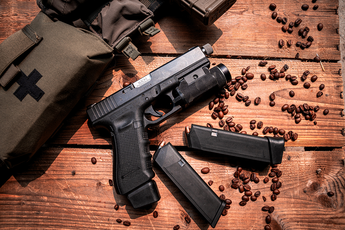 GLOCK 17 Gen5 9mm Semi-Auto Pistol with Front Serrations