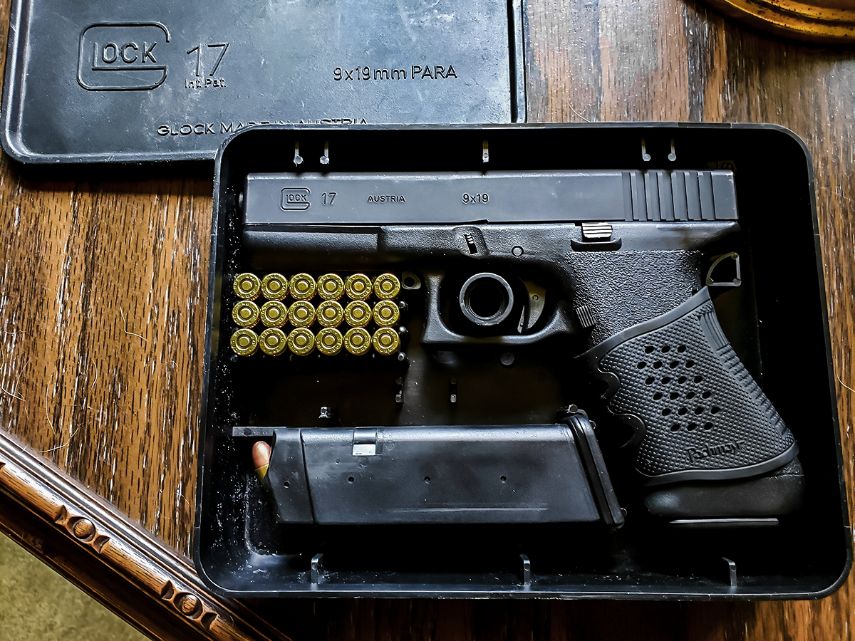 early glock 17 in tupperware container